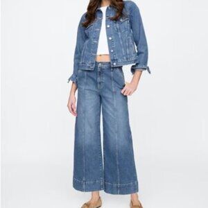 High Rise Wide-Leg Crop Jeans - Size 8/29 Short